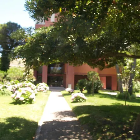 Daire Exclusive Beachfront House *