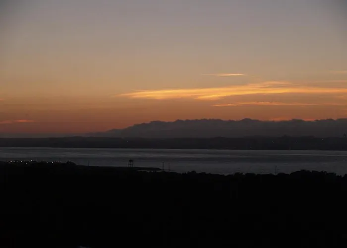 Апартаменты Exclusive Beachfront House