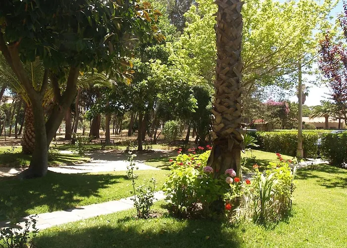 Exclusive Beachfront House Apartman Almada