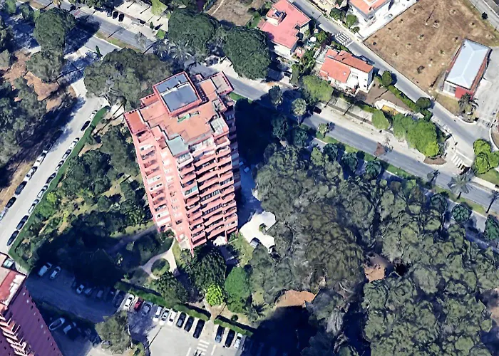 Exclusive Beachfront House * Almada